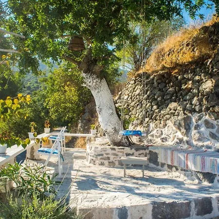 Palaiokastro Traditional House Mandraki (Nisyros)