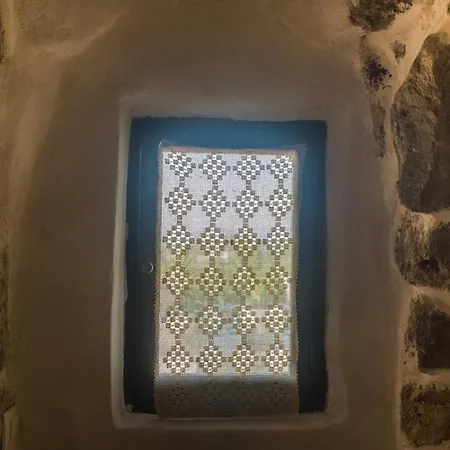 Palaiokastro Traditional House *